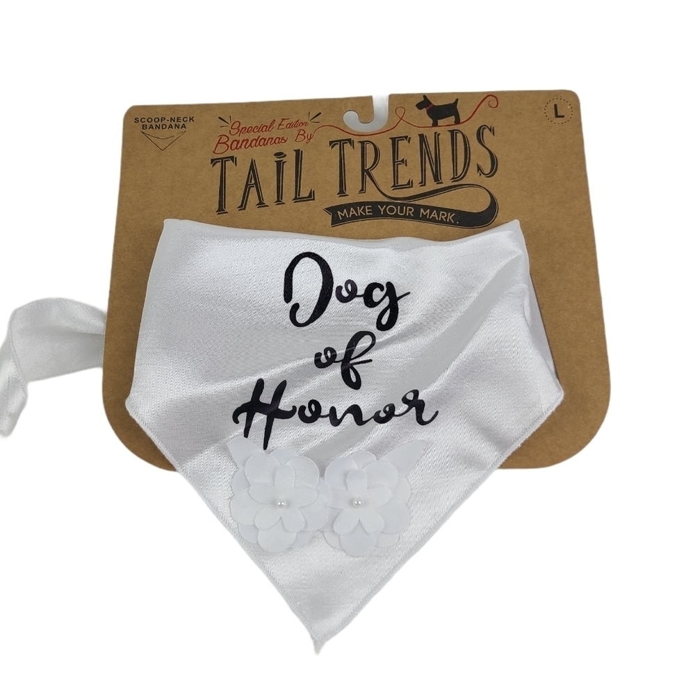 New‎ Tail Trends "Dog Of Honor"  Bandana Large